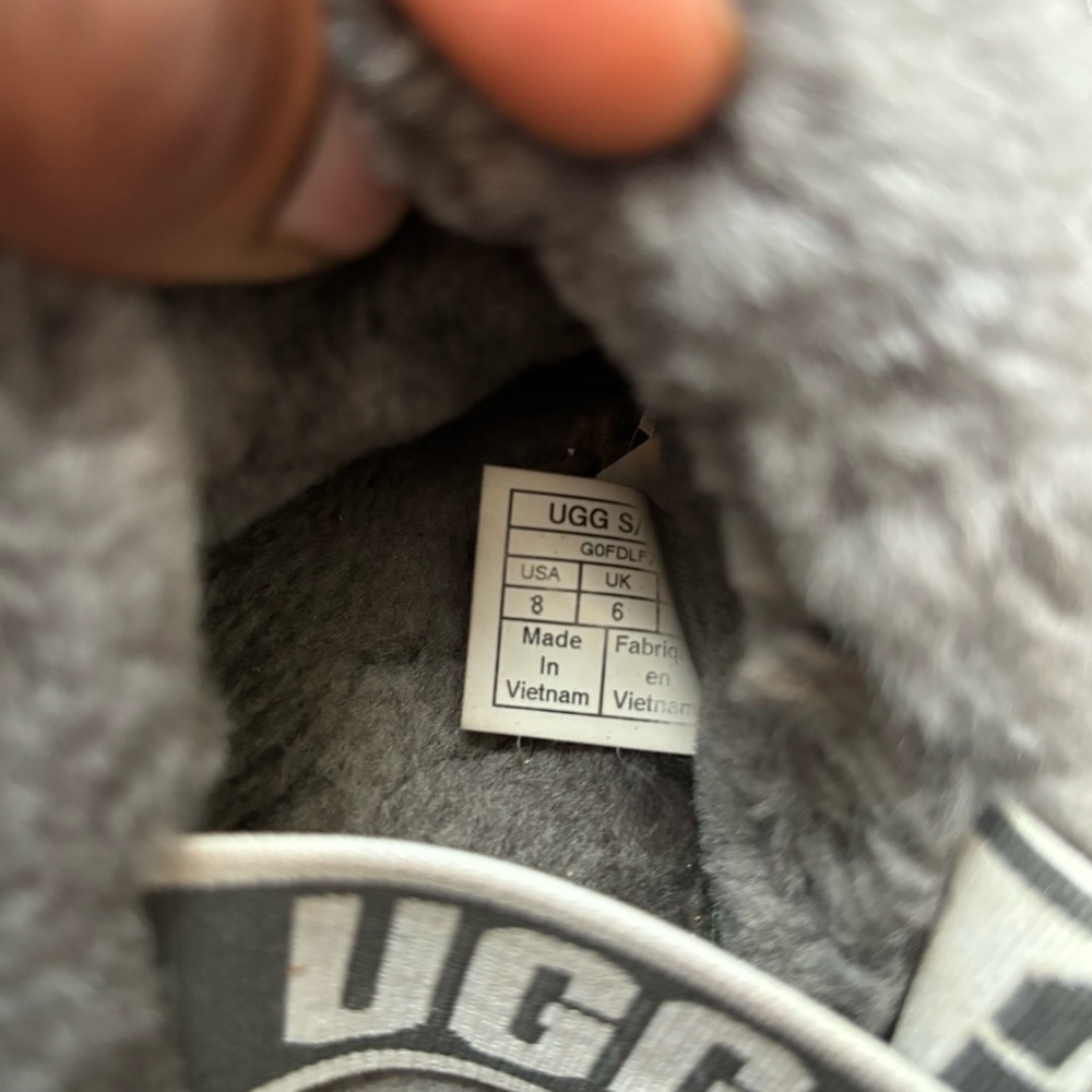 UGG® Fluffy Yeah Slide - Picture 9 of 12